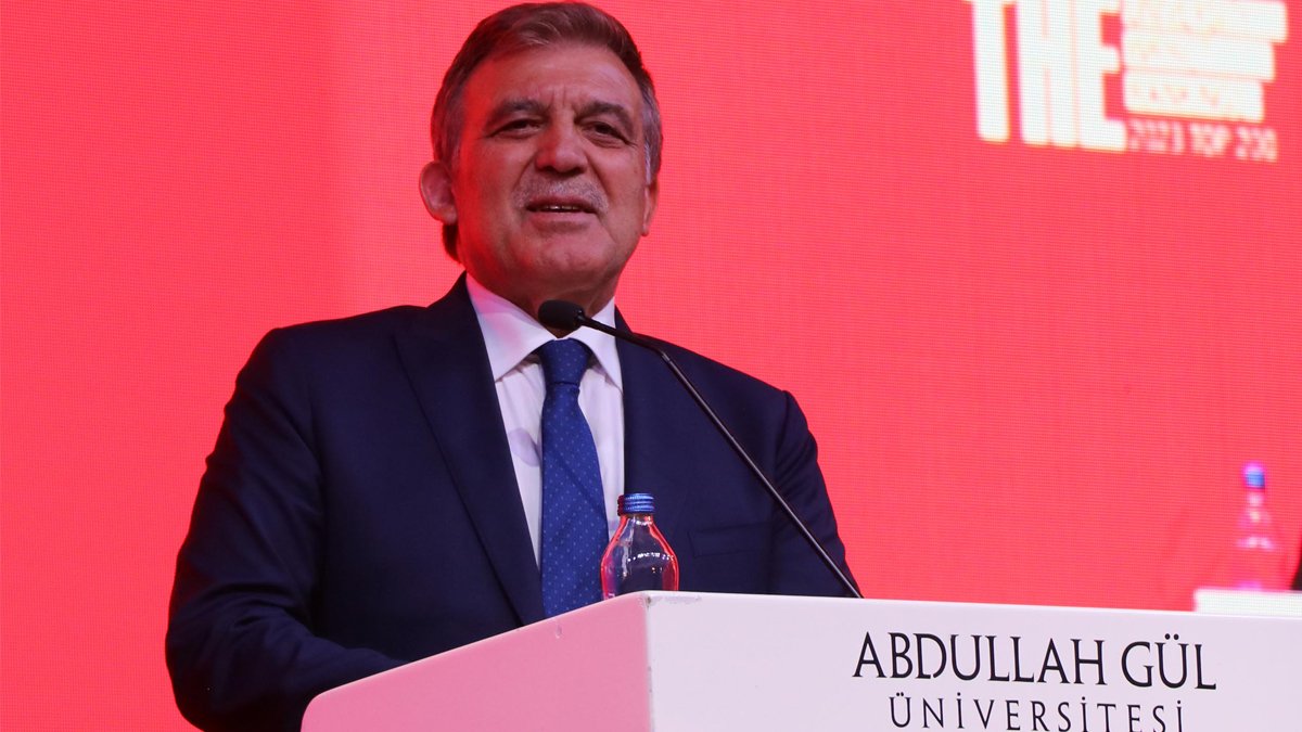 Abdullah Gül'den gençlere: İhtiraslı değil, iddialı olun