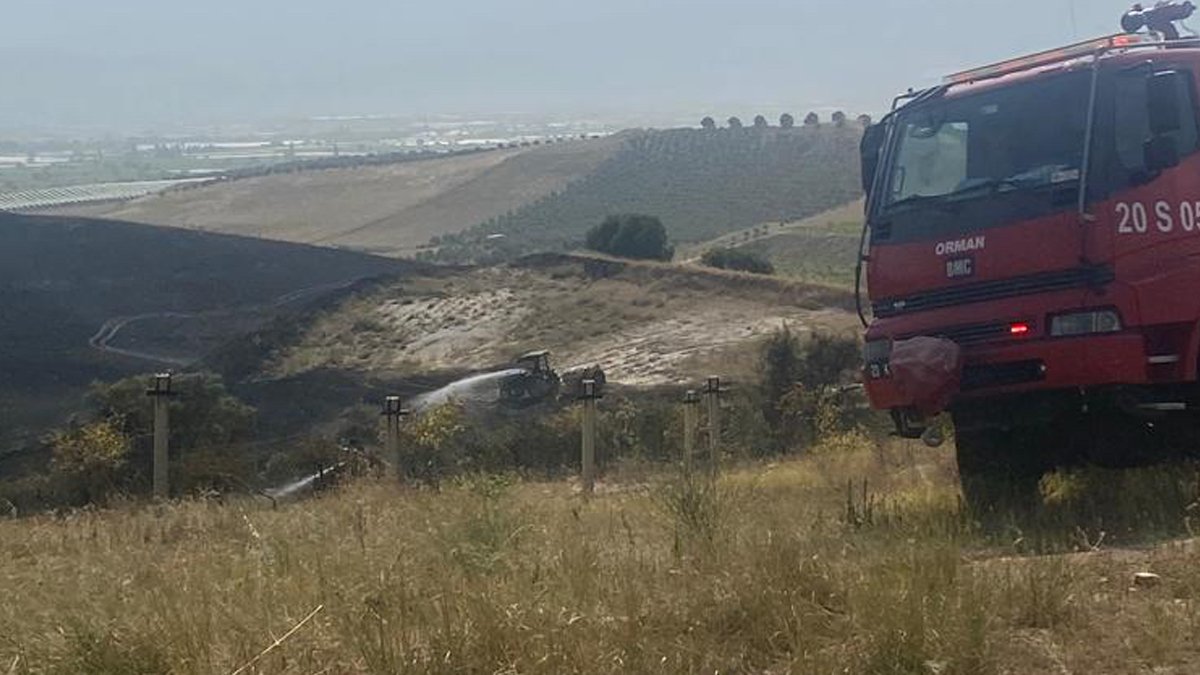 Manisa'da bir korkutan yangın daha: Makilik alanda...