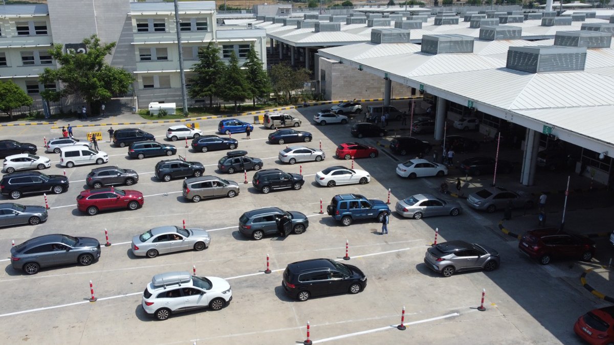 1 milyon 300 bin gurbetçi Türkiye'de