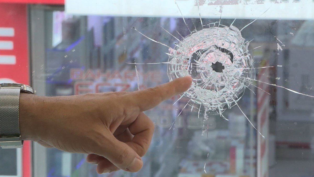 Zammı kabul etmeyen kiracısının dükkanını kurşunlattı