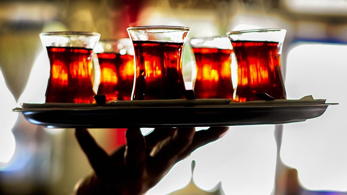 Aşırı sıcaklarda çay ve kahveye dikkat