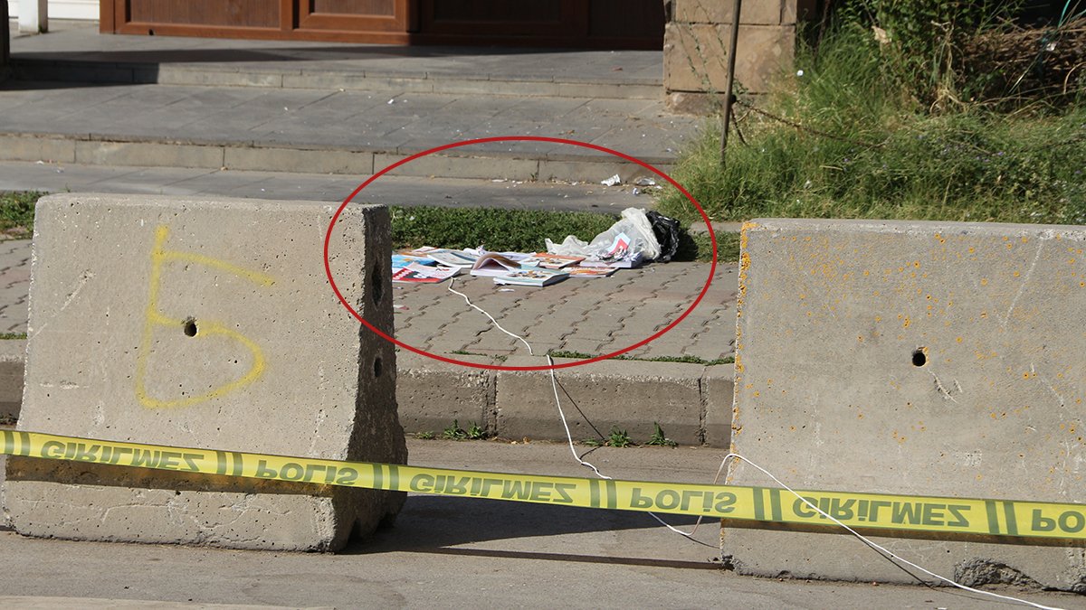 Şüpheli poşet paniği: Bomba sandılar ders kitabı çıktı