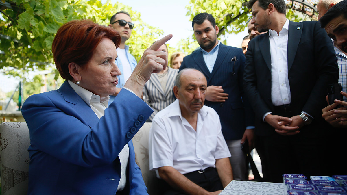 Akşener'den suç duyurusuna tepki: Tekrar tehdit ediyorum