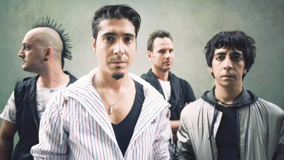 Turkcell Yıldızlı Geceler Konserleri Başladı: Açık havada yıldız yağmuru