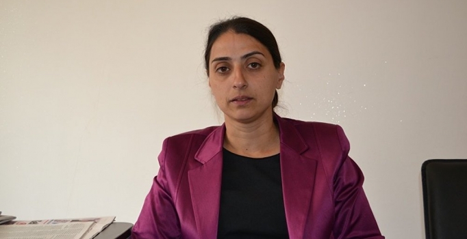 Türkçe bilmeyen HDP'li vekil için Baykal'a özel rica