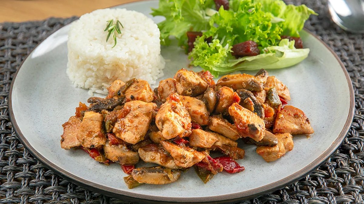 Mantarlı tavuk sote