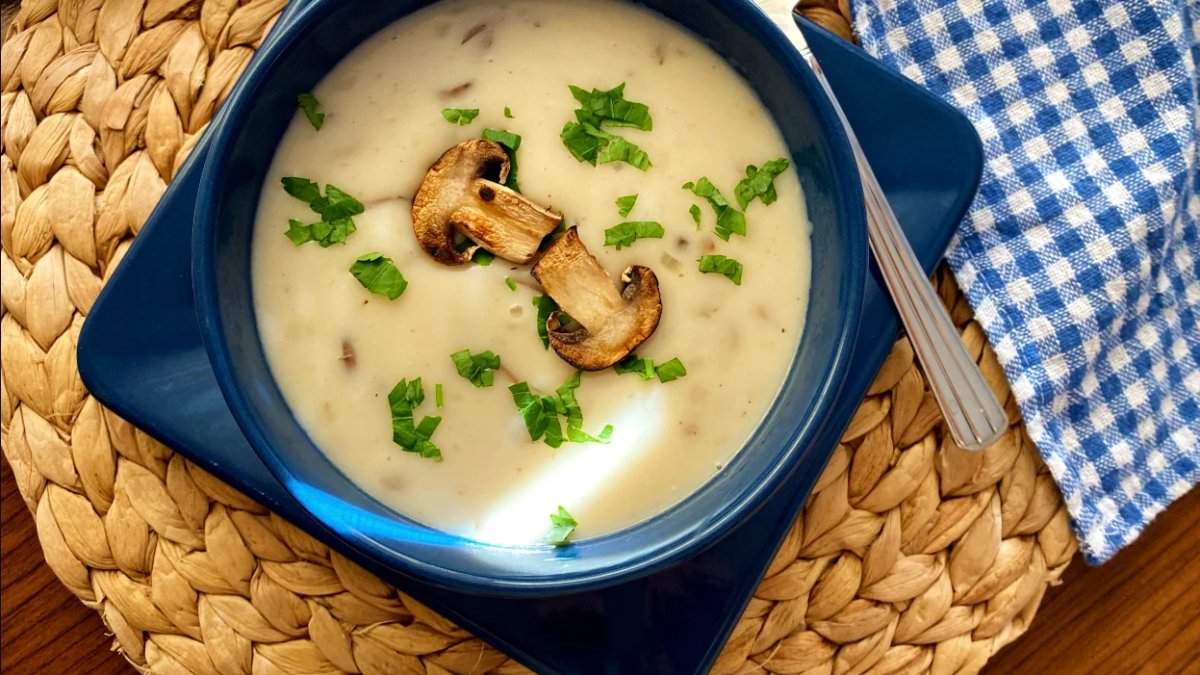 Mantar Çorbası: Lezzetli ve Besleyici Bir Tarif