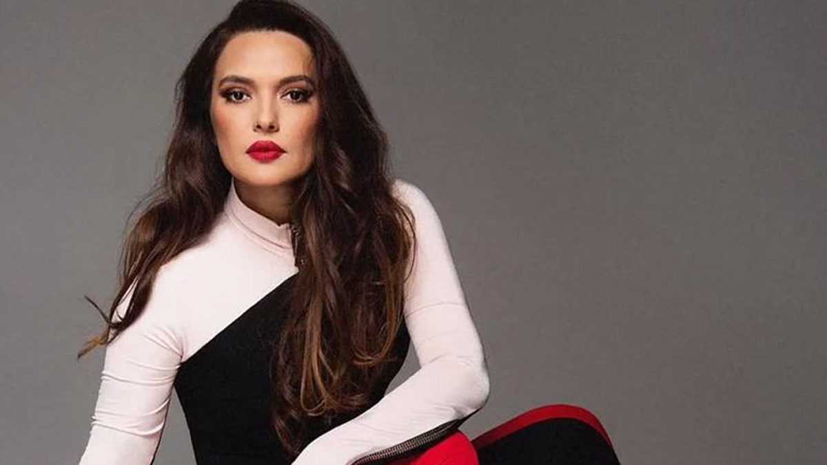 Demet Akalın'ı kızdıranlarda bugün: Birine 'deli' dedi, diğerine bela okudu!