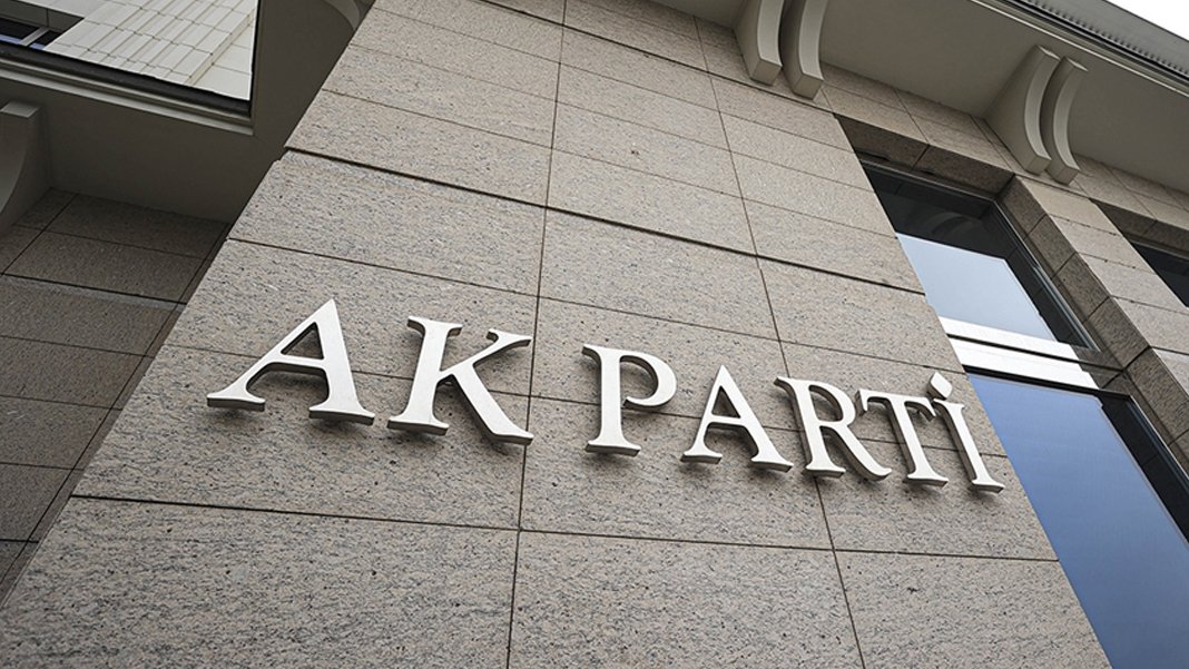 AK Parti'de altı il başkanlığına atama