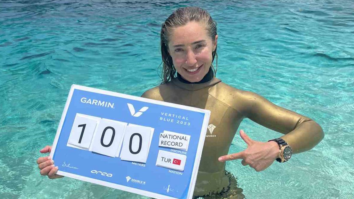 Milli sporcu Şahika Ercümen'den 100 metre rekoru