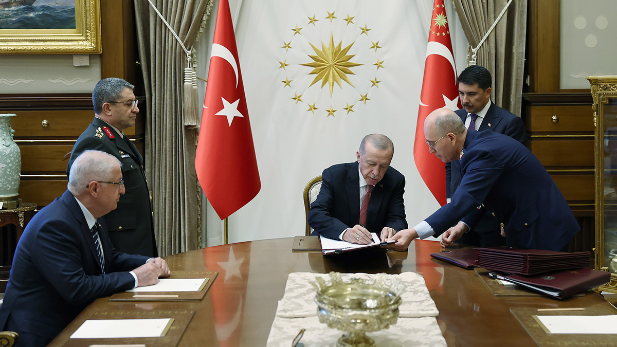 YAŞ kararları açıklandı! Yeni Genelkurmay Başkanı Metin Gürak oldu