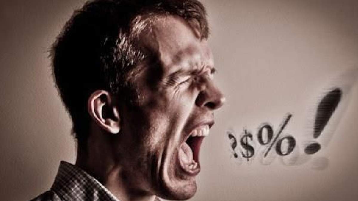 En küfürbaz ülkeler açıklandı! Türkiye şaşırttı... gelene gidene kayıyorlar