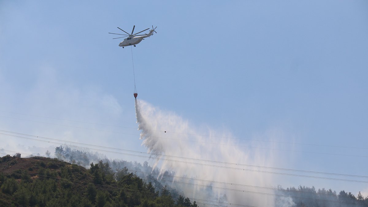 Hatay alevlere teslim: Üst üste iki orman yangını
