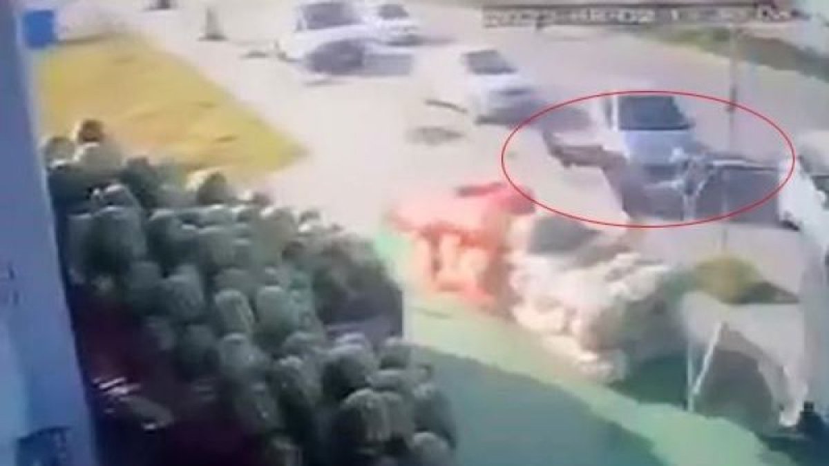 İkinci 'şemsiye' vakası daha: 3 metre havalandı, 5 metre savruldu