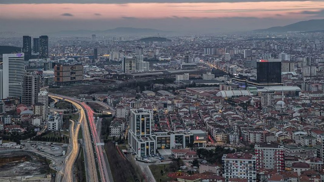 AFAD ve İBB'den İstanbul için deprem raporu: 12 ilçe diken üstünde