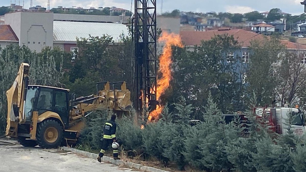 Tekirdağ'da doğal gaz borusu patladı: Yangın kum dökülerek söndürüldü
