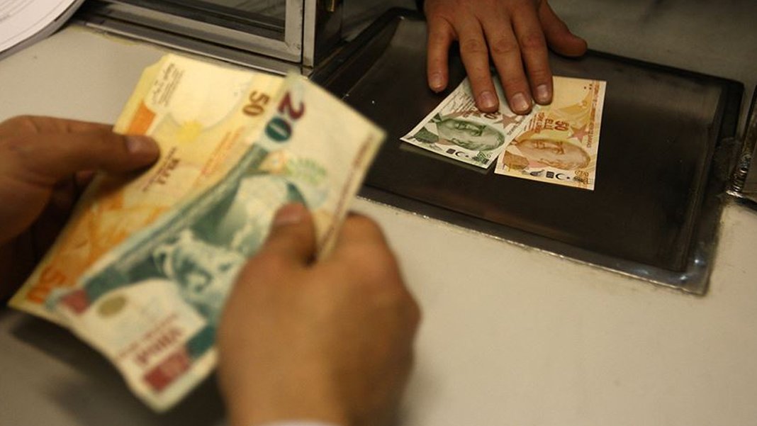 Memur ve emekliler dikkat! Bakan Işıkhan zam için tarih verdi