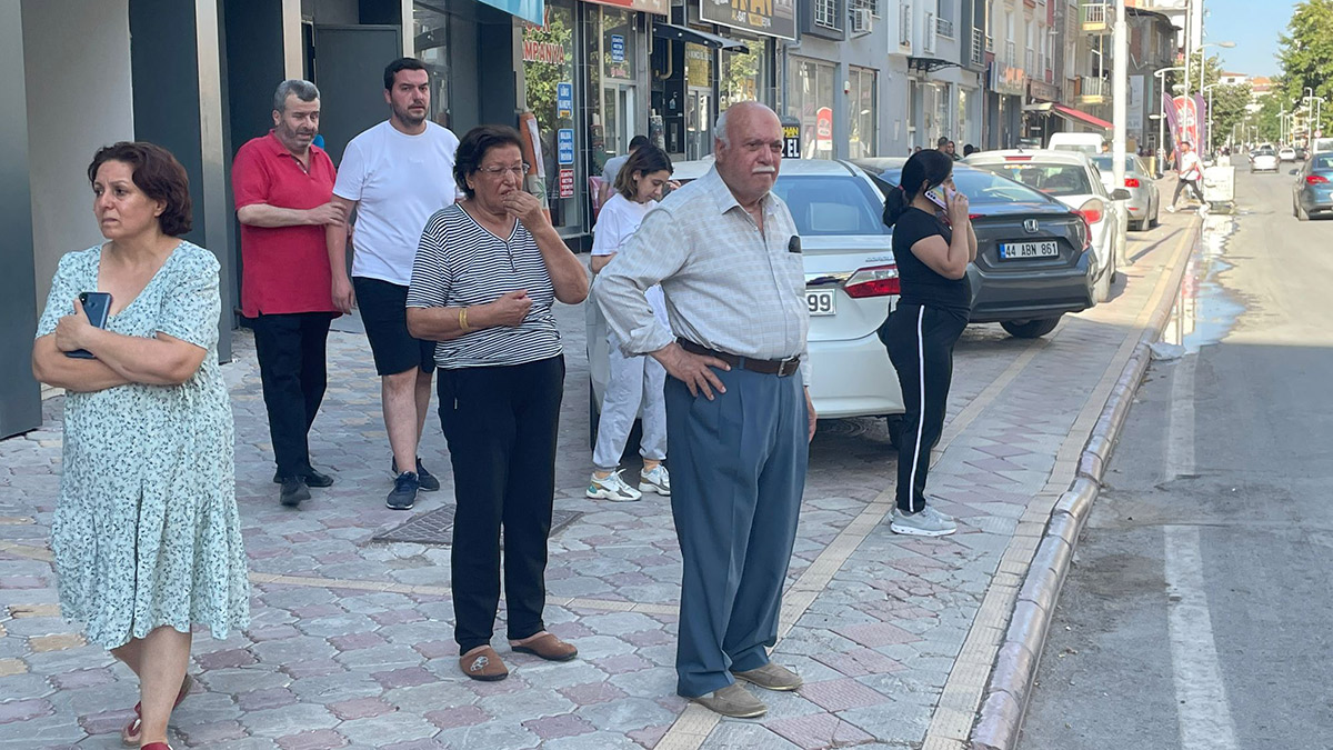 Malatya'daki 3 depremin ardından Prof. Dr. Cenk Yaltırak'tan açıklama: 5,2'lik depremin artçısı