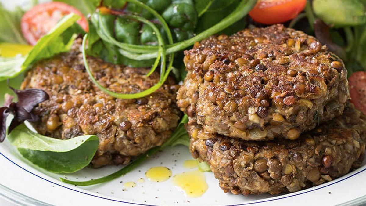 Kırmızı ete bin basıyor! Herkes bu köfteyi gerçek kıymadan sanıyor: Hem protein bombası hem de ucuz evinizde 3 öğün pişirin