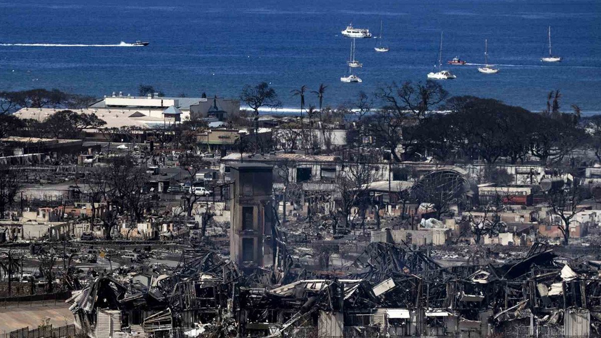 Felaketi yaşayan ülkeden turistlere 'gelmeyin' çağrısı: İnsanlarımızın öldüğü sularda yüzüyorlar