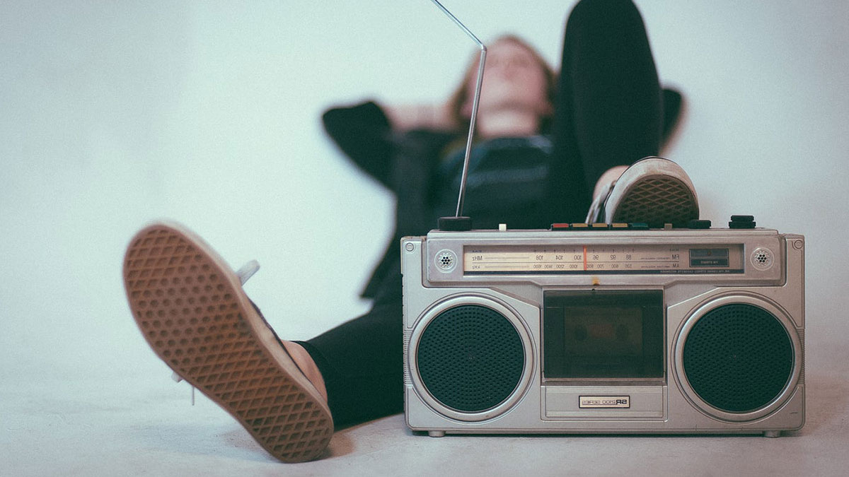 Doğduğunuz günün en çok dinlenen şarkısını tek tıkla öğrenin! Bakalım o günün şarkısını beğenecek misiniz...