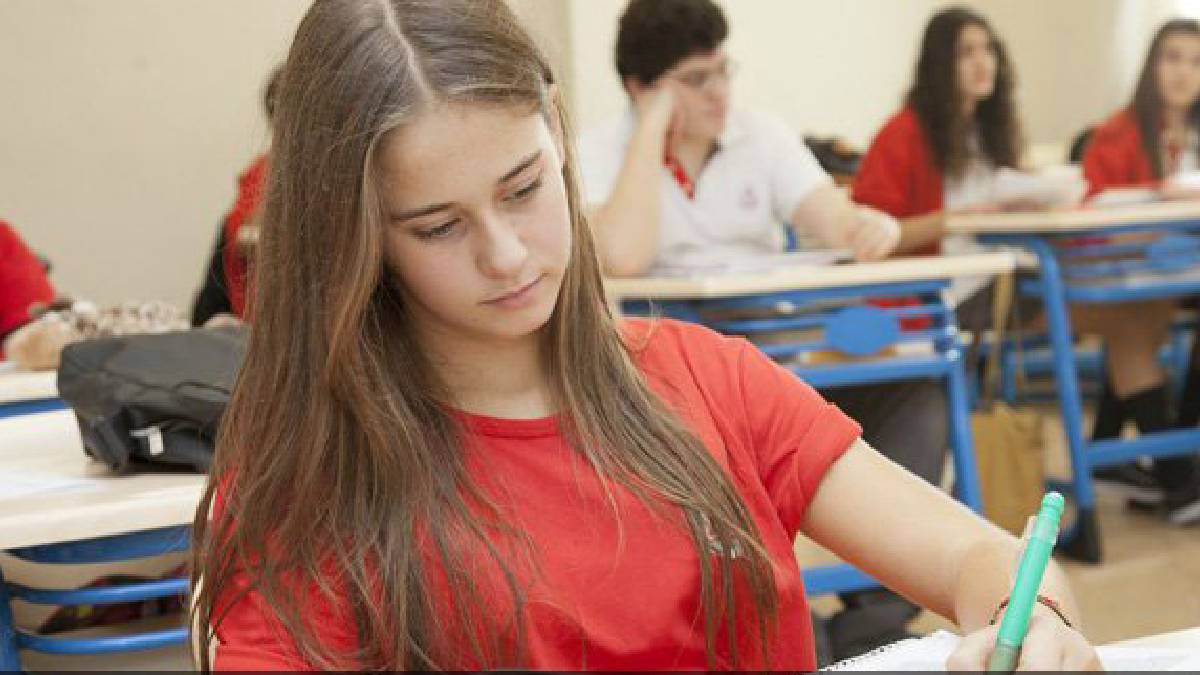 Okuldan kaçan liselilere MEB tokadı! O hatanın bedeli sınıf tekrarı