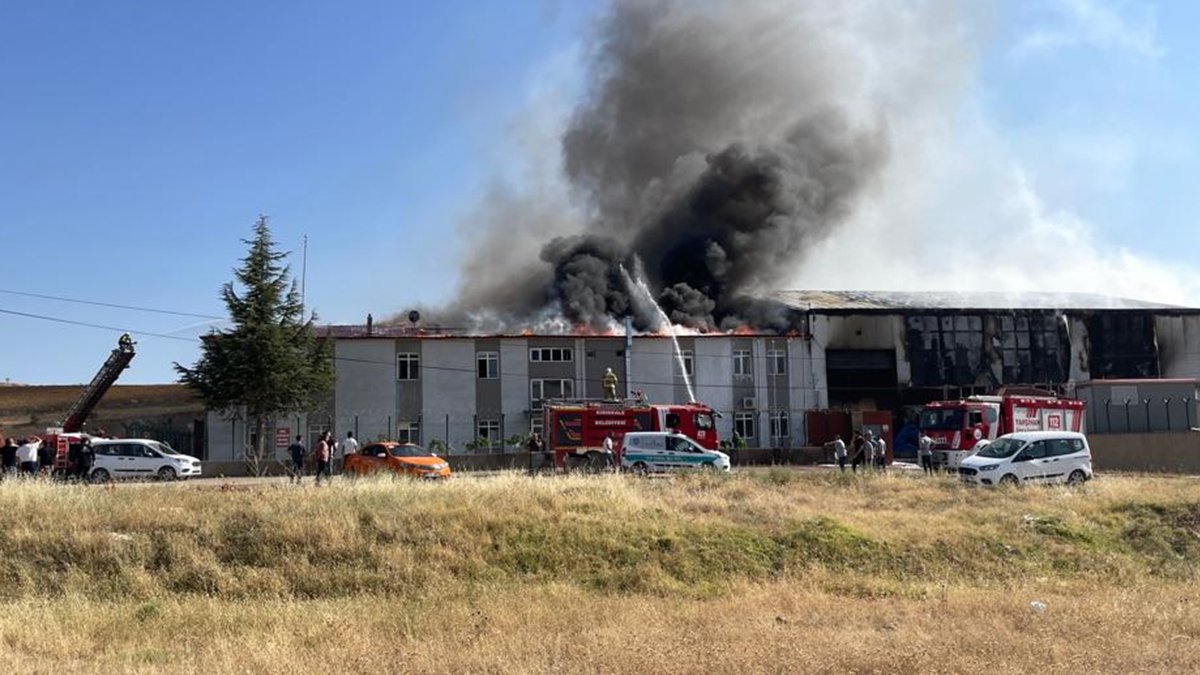 Kırıkkale'de savunma sanayisine yönelik üretim yapan fabrikada yangın çıktı