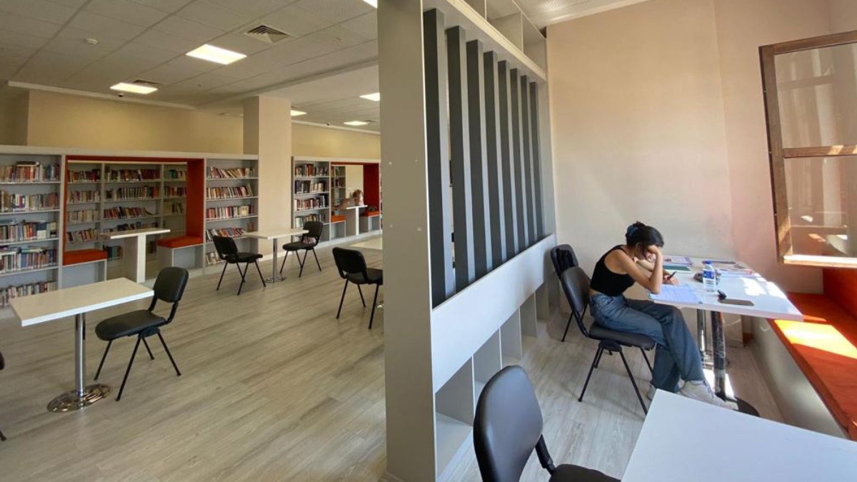 Kütüphane günden güne zenginleşiyor