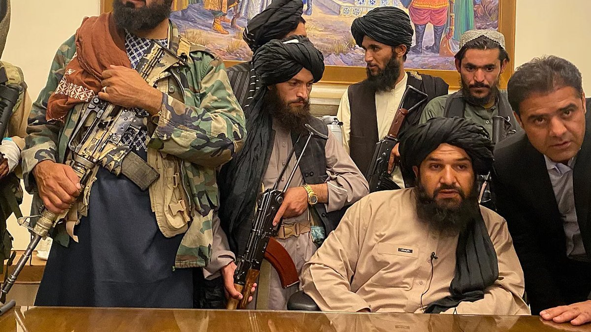 Taliban'ın iktidardaki iki yıllık karnesi 'Afganistan  açık cezaevi!'