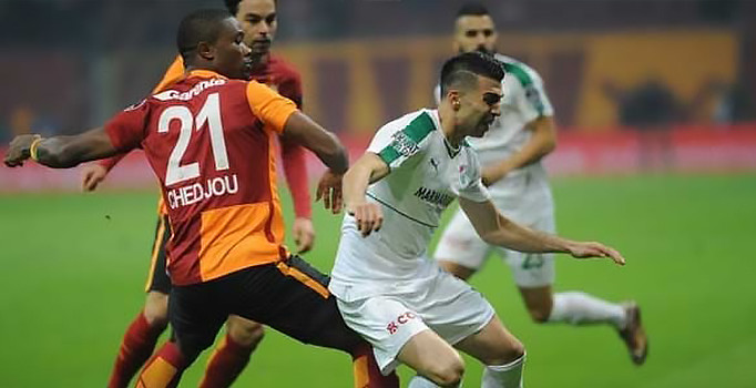 Bursaspor'da Emre Taşdemir yine sakatlandı: İlk yarıyı kapatabilir...