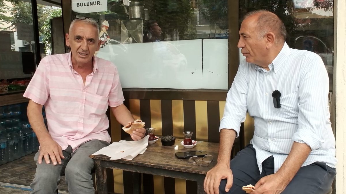 Esnaf, CHP'li Gürsel Tekin'e dert yandı: 'Boş tost yiyoruz! Boş tost'