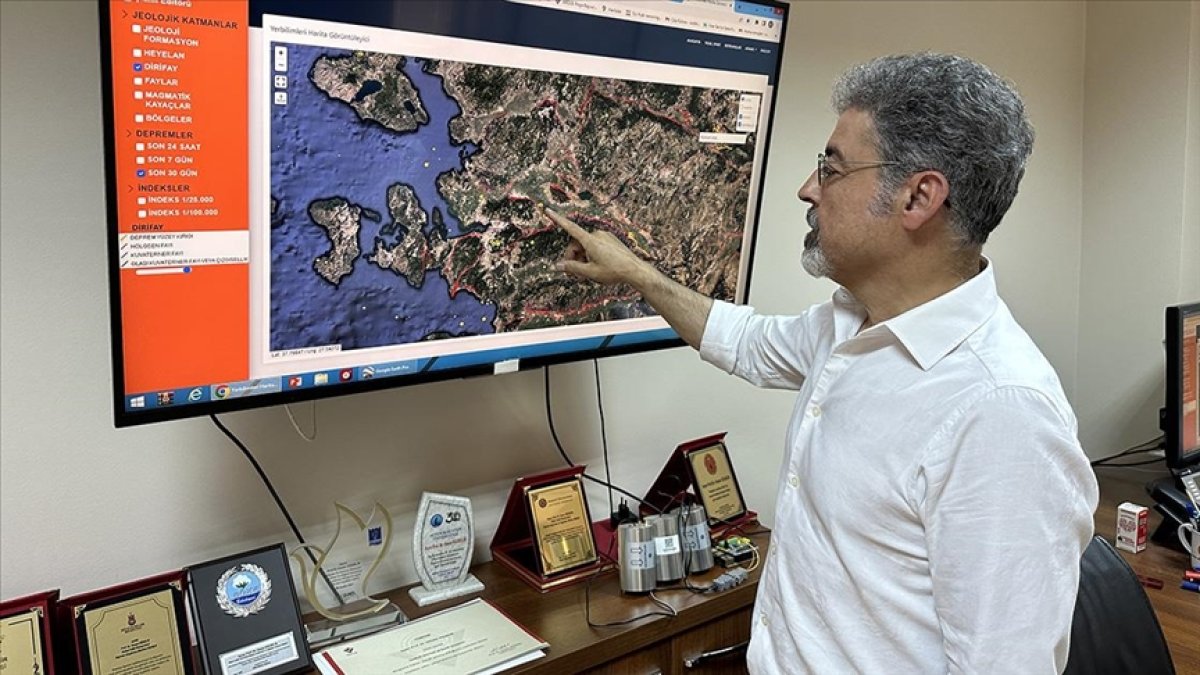 Prof. Dr. Hasan Sözbilir'den 10 ile uyarı: Bir sonraki kırılma Kumburgaz Segmentinde