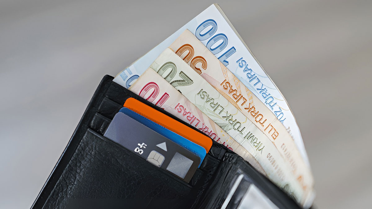 Emekli maaşına rekor zam talebi! Sosyal medyada büyük destek buldu, 'Ekonominin başına geçmeli' yorumları yapıldı