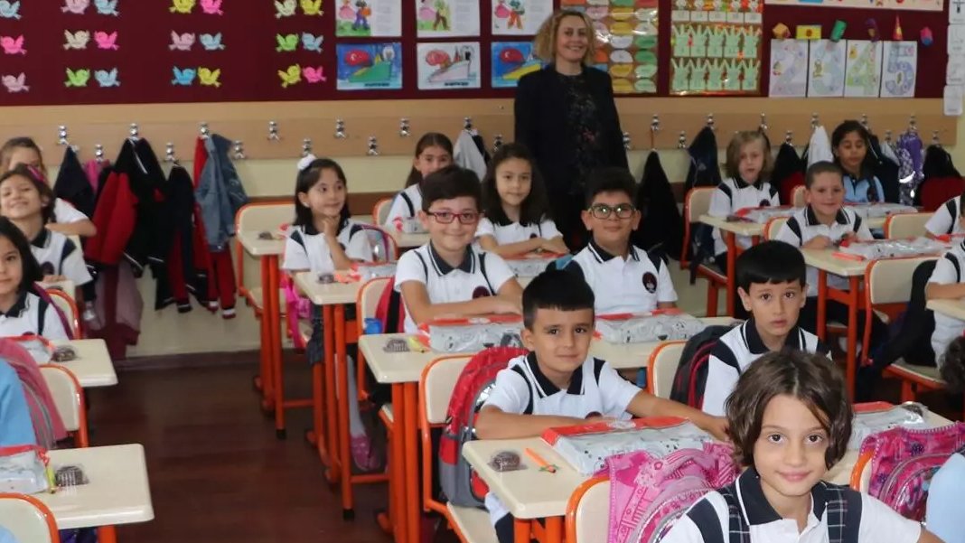 Okula başlama maliyeti yüzde 126 arttı: 'En az 30 bin lira destek şart'