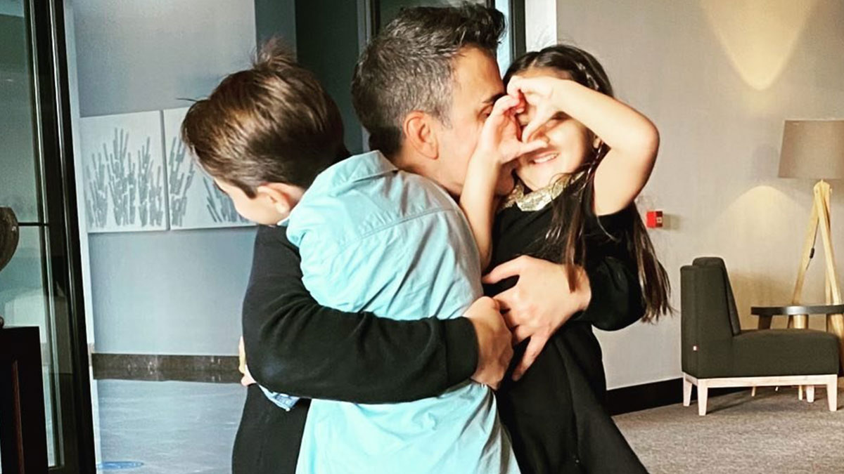 Şarkıcı Emrah, çocuklarıyla fotoğrafını paylaştı, tepkiler arka arkaya geldi! Olmadı Emrah...