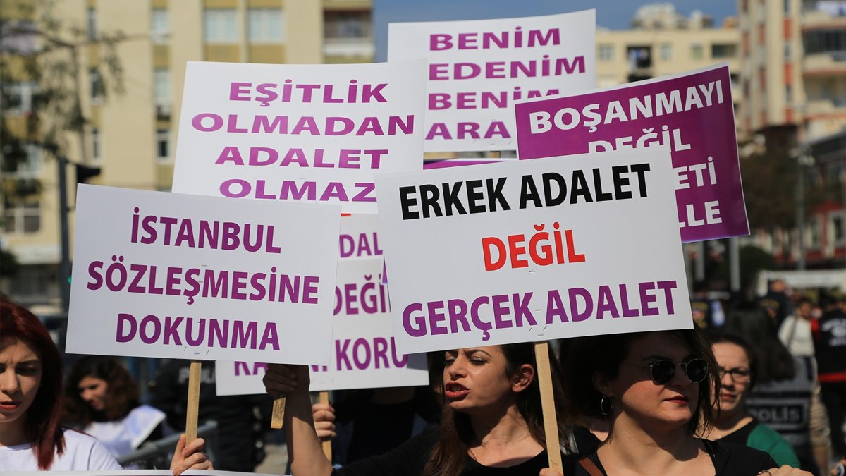 Kadınlar hiçbir yerde güvende değil! Ayrıldığı eşi tarafından çalıştığı markette öldürüldü