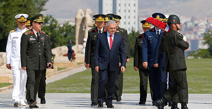 YAŞ üyeleri Anıtkabir'i ziyaret etti- Son dakika haberleri