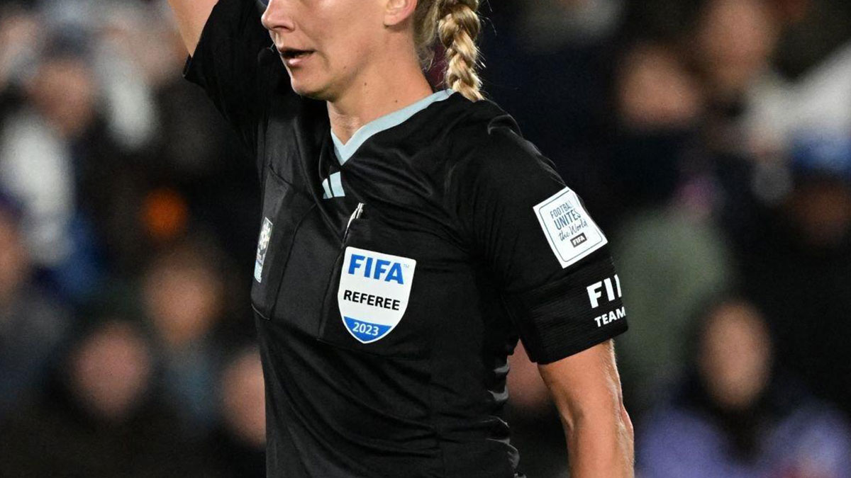 Hakemlere ilginç yasak: Maç günü bunu yapamayacaklar! Uymayanlar cezalandırılacak