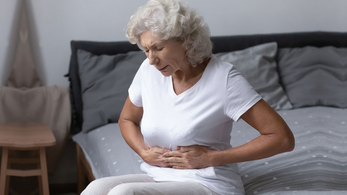 Karın ağrısıyla gitti, meğer 40 yıldır karnında onunla yaşıyormuş! Öğrenince gözyaşlarına boğuldu