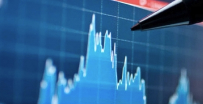 Türkiye ekonomisi 2015'te beklentiyi aştı