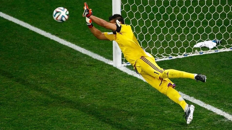 Dünyanın en iyi kalecisi! Birinci sıradaki isim tartışma yarattı