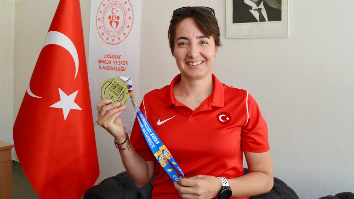 Para badmintoncu Halime Yıldız'dan altın madalya