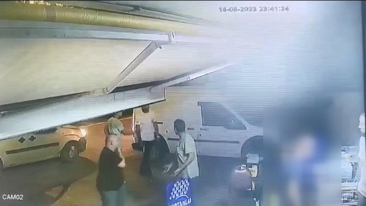 O anlar kamerada: Yine tekel yine silahlı saldırı