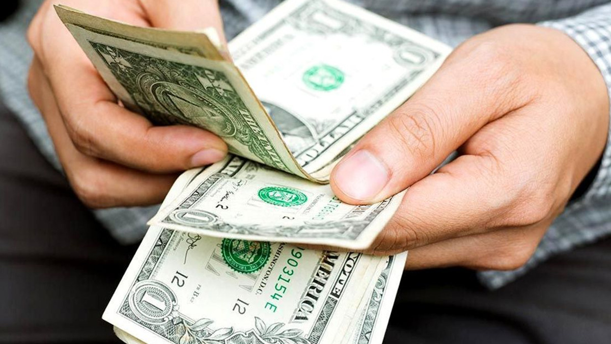 Dolar 3 lira olacak iddialarına kükredi! Ünlü ekonomist fırtına gibi esti gürledi: O zamanı bekleyin…