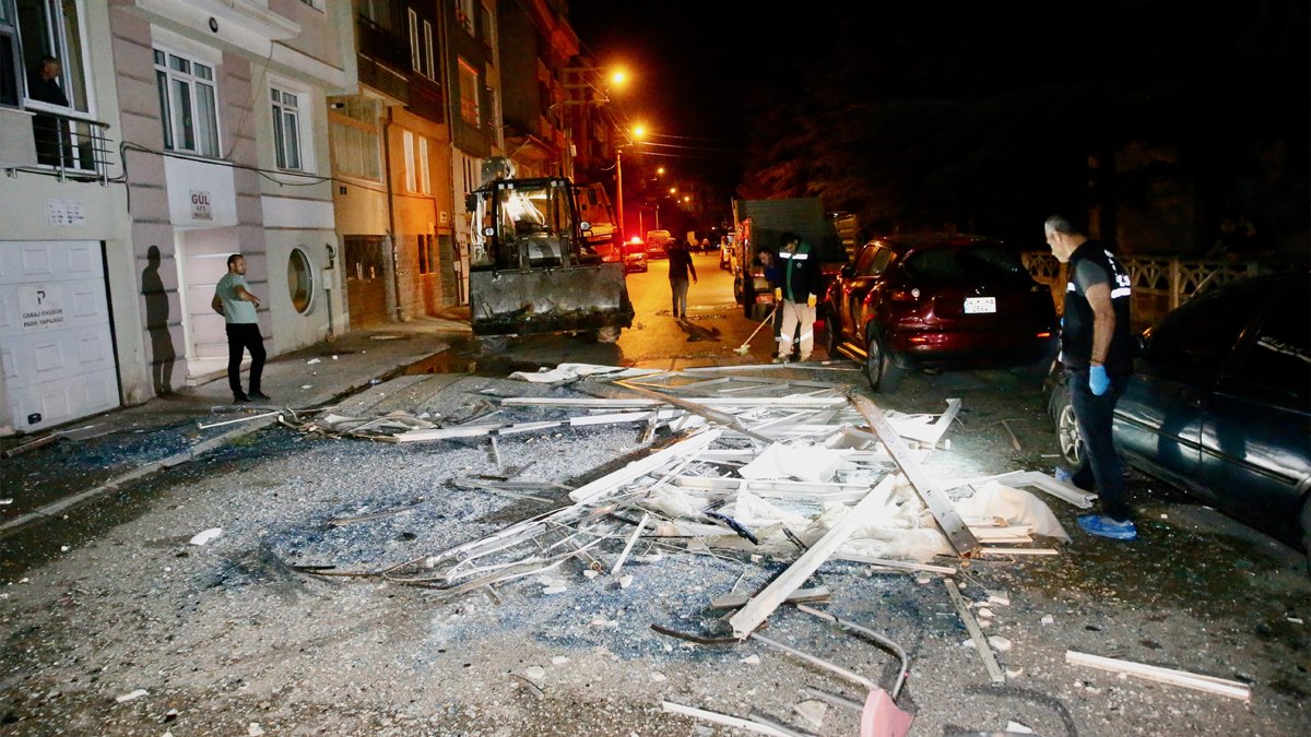 Eskişehir'de korkutan patlama: Balkondan sokağa savrulup öldü, ortalık savaş alanına döndü!