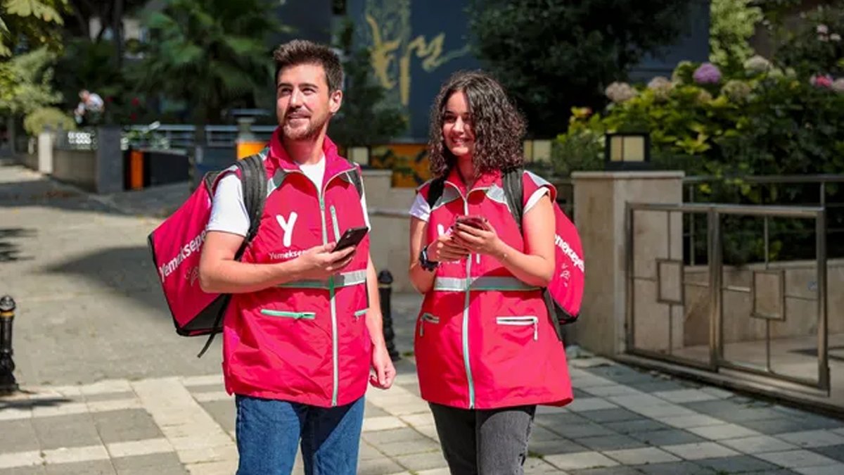 Yemeksepeti'nden yeni hizmet: Yaya kurye