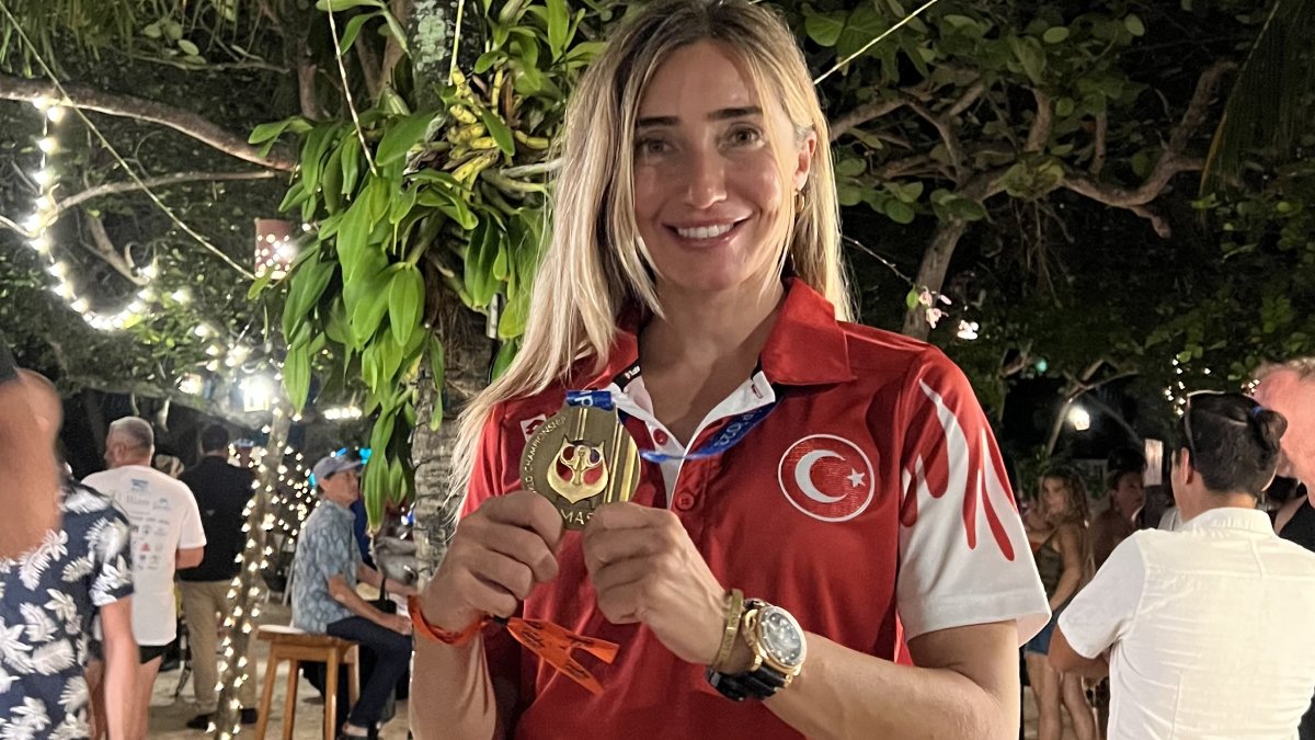 Şahika Ercümen'den bir rekor daha! Dünya üçüncüsü oldu