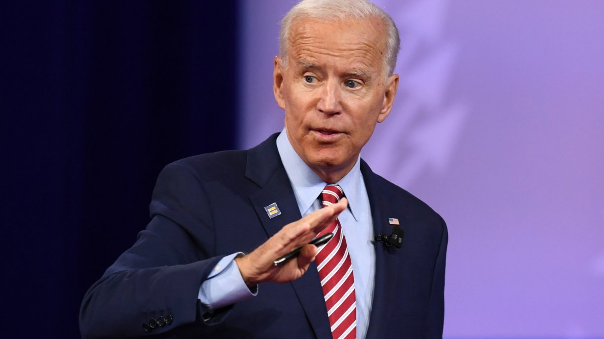 Biden yeni varyanta karşı 'aşı olun' çağrısı yapacak