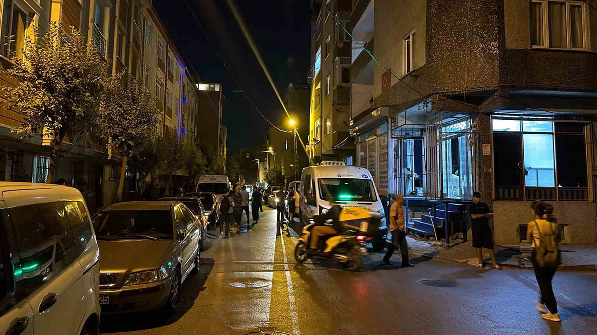 Küçükçekmece'de dehşet! Önce eşini sonra kendini vurdu