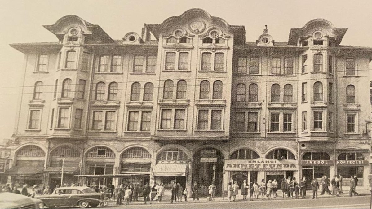 Zom Tevfik’in sarhoş eşeği, Olrayt Ali Bey’in muzır keçileri